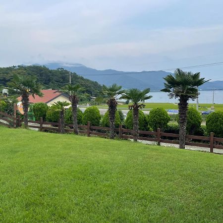 American Village Pension Manoa Namhae Dış mekan fotoğraf